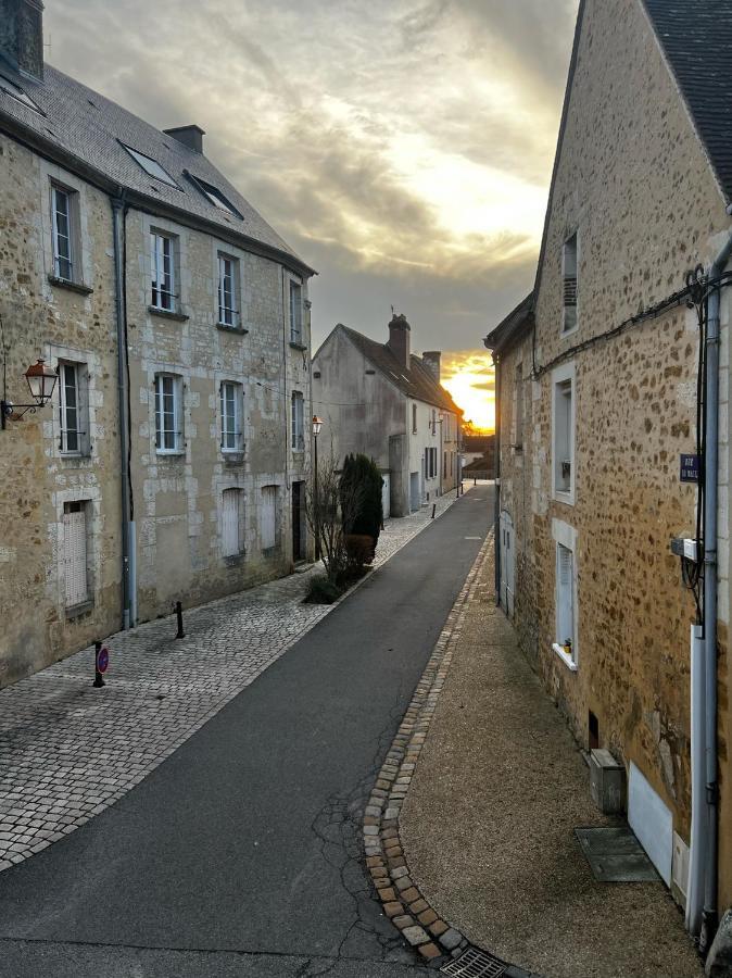Вилла La Persienne Bleue - Coeur Historique De Mortagne Au Perche Экстерьер фото